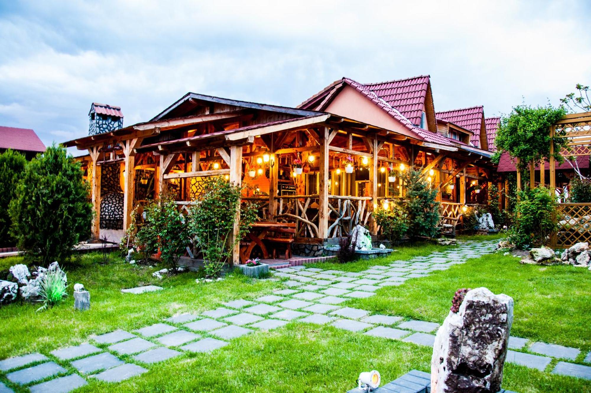 Pensiunea Sarmis Sarmizegetusa Exterior foto